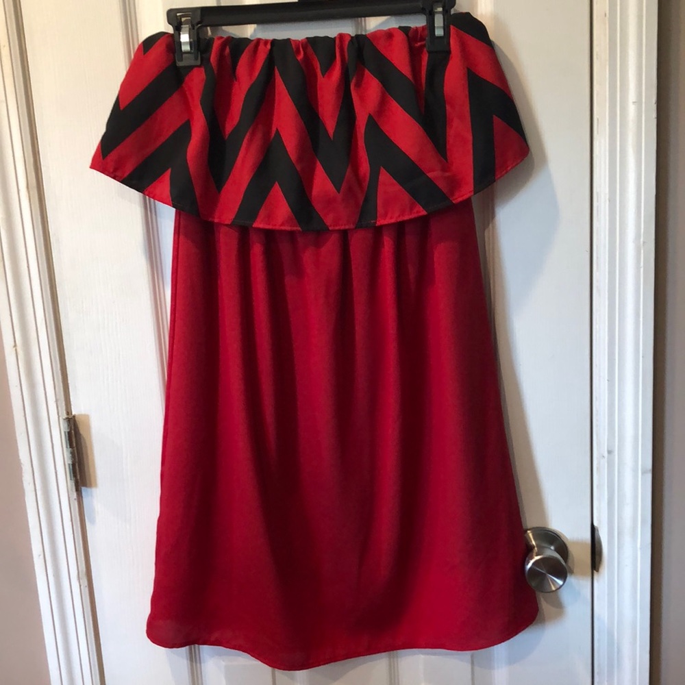 Boutique Style Chevron Strapless Dress